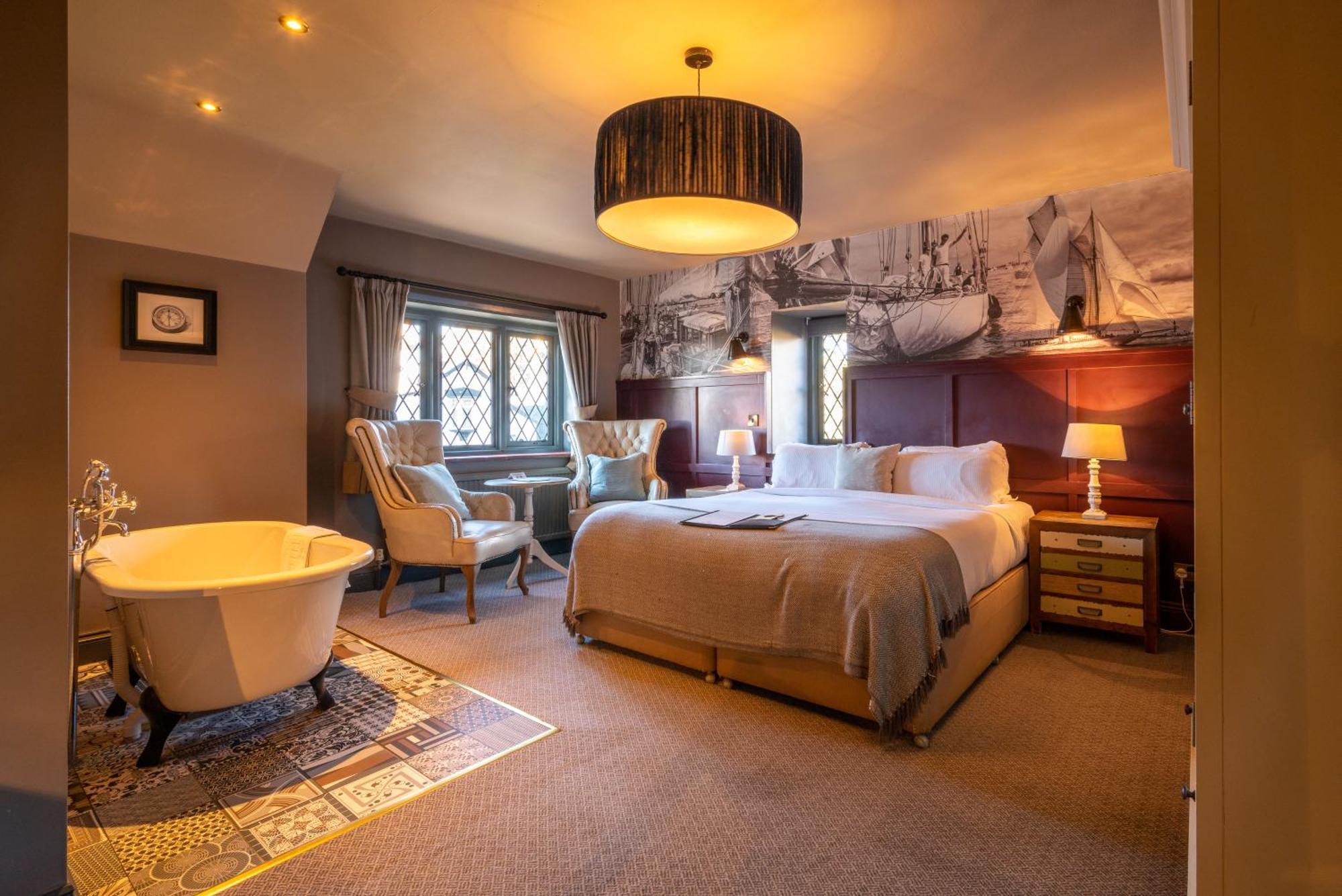 The Mayflower Inn 4*